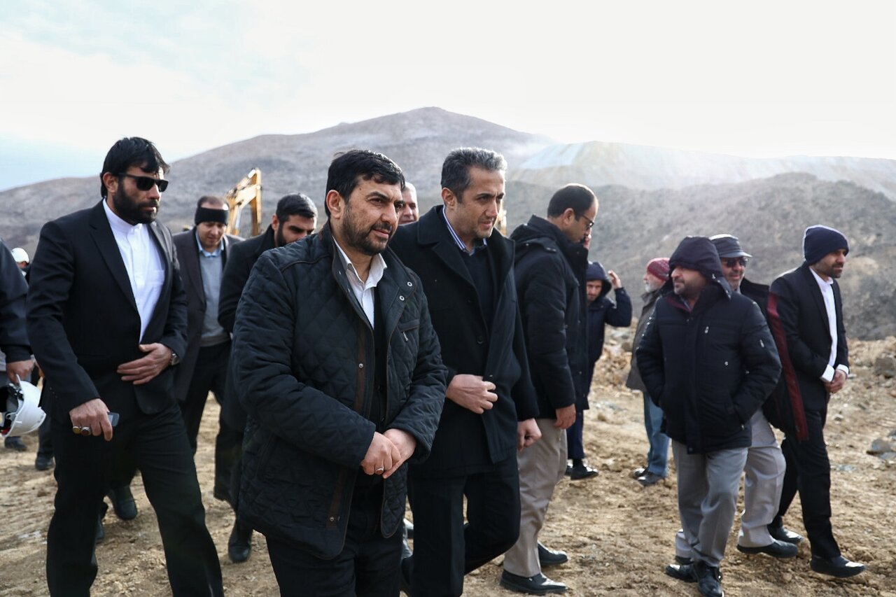 بازدید میدانی رئیس هیات عامل ایمیدرو و مدیرعامل شرکت ملی مس از ابرپروژه احداث فاز ۳ و ۴ تغلیظ  مجتمع مس سرچشمه/تلألو امید در دل کوههای سرچشمه بازدید میدانی رئیس هیات عامل ایمیدرو و مدیرعامل شرکت ملی مس از ابرپروژه احداث فاز ۳ و ۴ تغلیظ  مجتمع مس سرچشمه/تلألو امید در دل کوههای سرچشمه