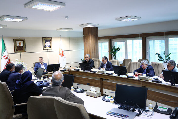 دیدار با نماینده بازنشستگان