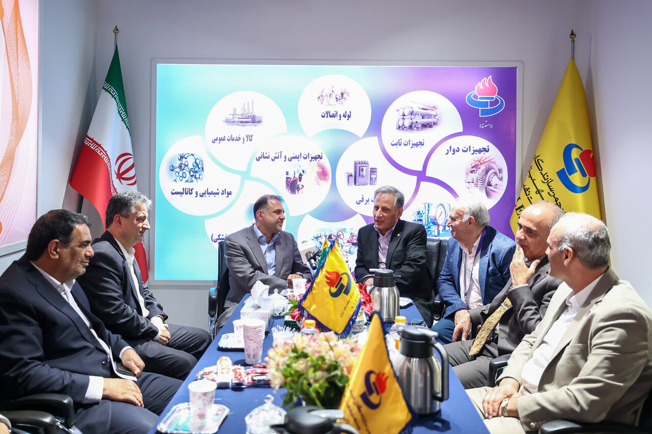 تأکید مدیرعامل شرکت ملی صنایع مس ایران بر بومی‌سازی هدفمند در بازدید از نمایشگاه بین‌المللی نفت، گاز و پتروشیمی