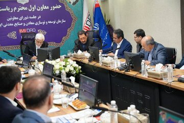 تحقق جایگزینی معدن با نفت نیازمند همکاری در صدور مجوزهای محیط‌زیستی و منابع طبیعی است