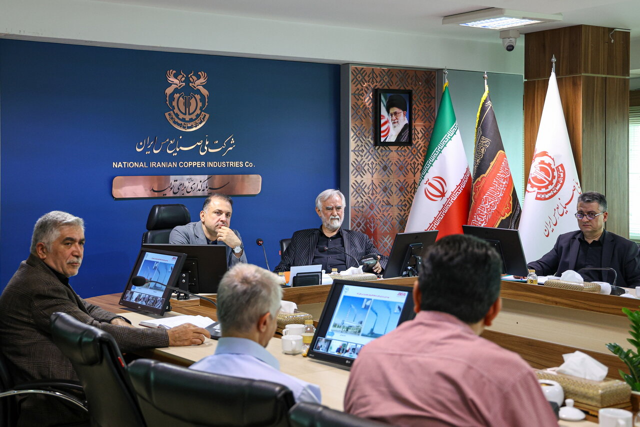 ساخت داخل باید از نظر کیفیت و قیمت با نمونههای خارجی رقابت کند ساخت داخل باید از نظر کیفیت و قیمت با نمونههای خارجی رقابت کند