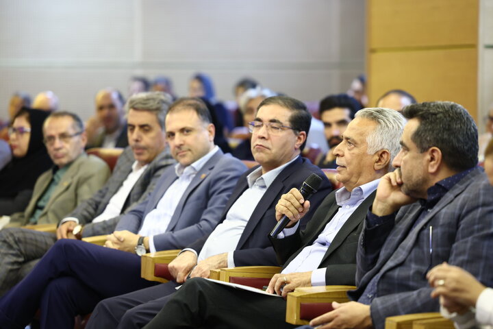 میزگرد تخصصی «مس؛ فرصت صنعتی قرن، تجارت آینده و سکوی نوآوری‌های سبز» در جریان سومین روز رویداد جامع معدن و صنایع معدنی ۱۴۰۴