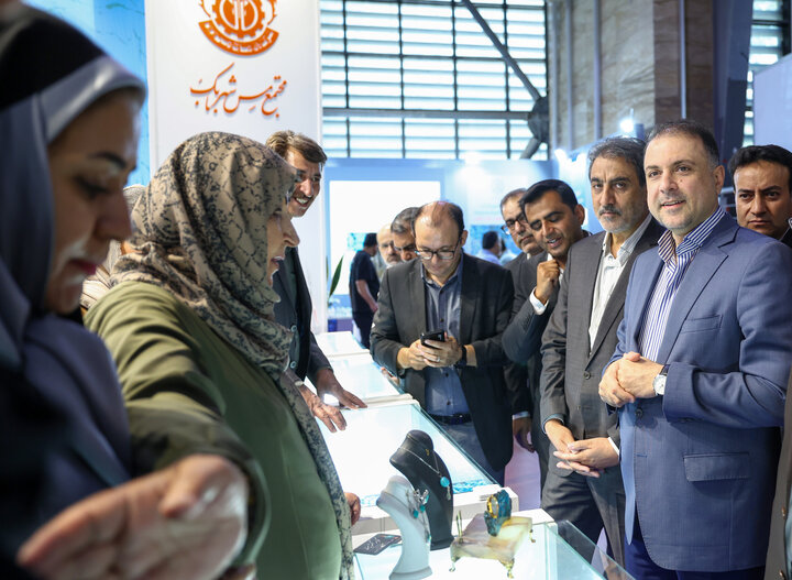 بازدید مدیرعامل شرکت ملی صنایع مس ایران بهمراه نماینده شهربابک در مجلس شورای اسلامی از دومین نمایشگاه بین‌المللی گوهرسنگ‌ها