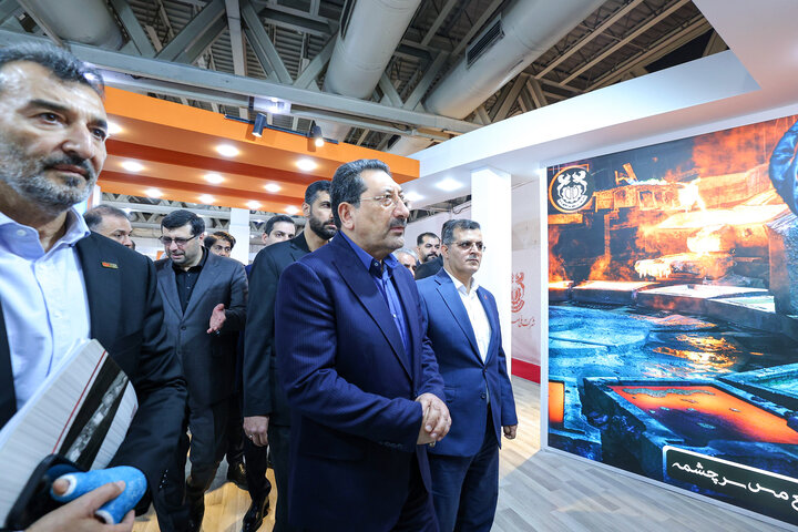 روز سوم نمایشگاه و بازدید وزیر محترم صمت از غرفه شرکت ملی صنایع مس ایران