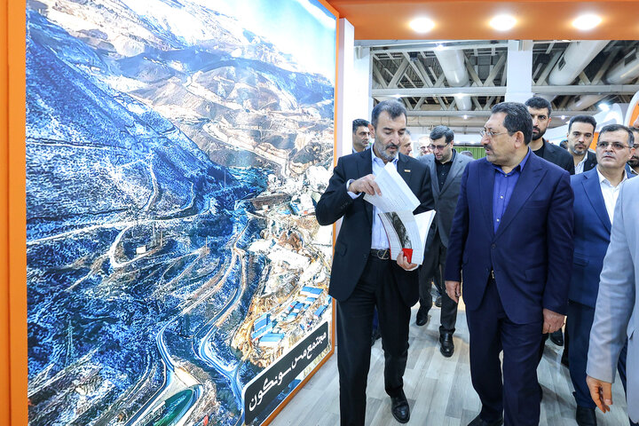 روز سوم نمایشگاه و بازدید وزیر محترم صمت از غرفه شرکت ملی صنایع مس ایران