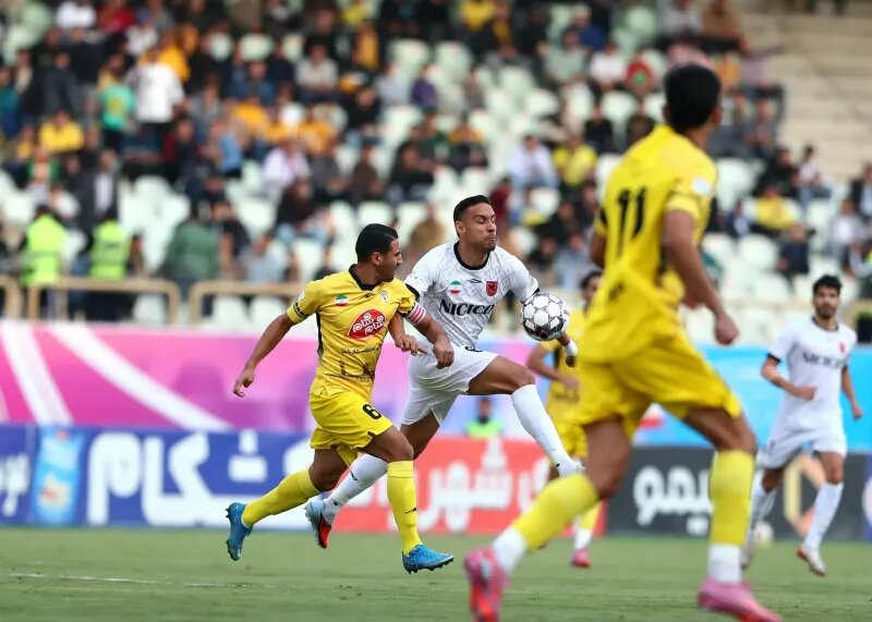 تساوی مس رفسنجان و فجر شهید سپاسی شیراز در هفته دهم لیگ برتر فوتبال