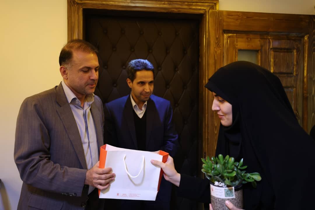 استفاده حداکثری از توان بانوان با توجه به صلاحیت دانشی و تجربی در شرکت ملی مس