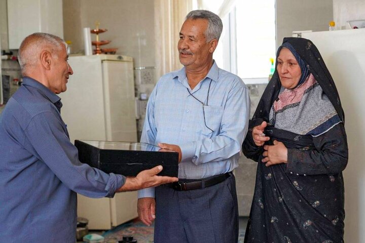 دیدار با خانواده شهدا