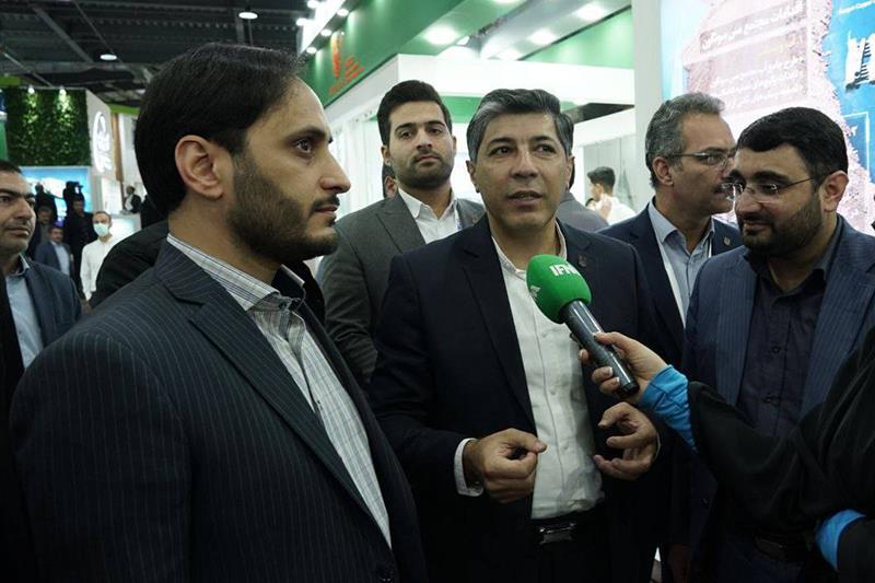 حضور سخنگوی دولت در غرفه شرکت ملی مس